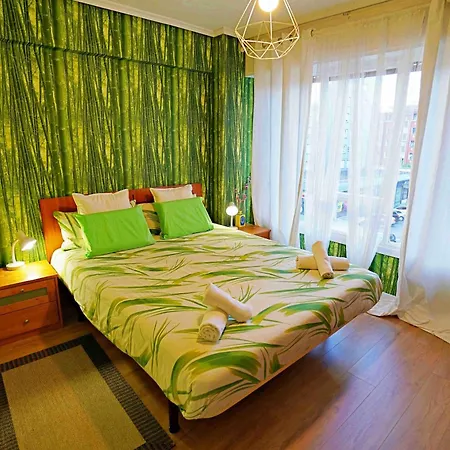 2 Terrazas 4 Personas Centro דירה